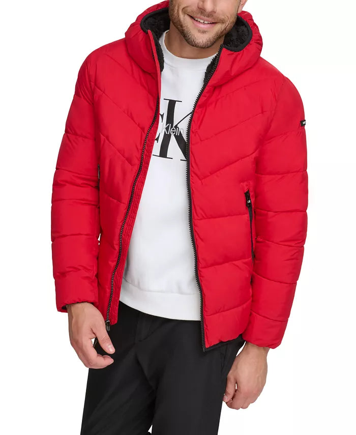 Calvin Klein Chaqueta elástica Chevron para hombre con capucha forrada con sherpa Rojo / OFERTA ESPECIAL